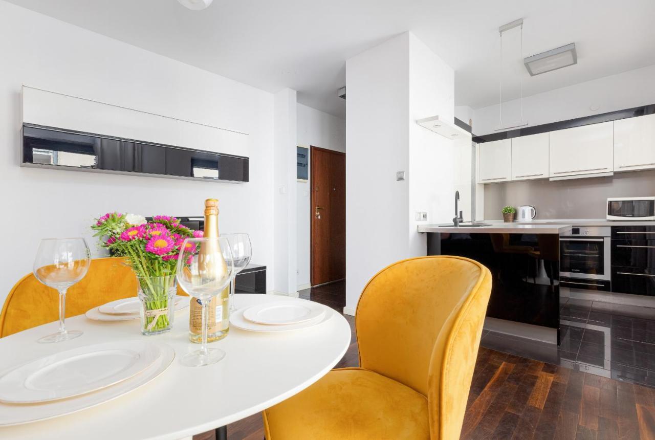 Residence On Wspolna Str. Apartment Warsaw By Renters Exteriör bild